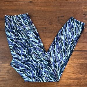 Under Armour Compression Leggings - Size Small